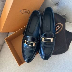 TOD’S LOAFERS
